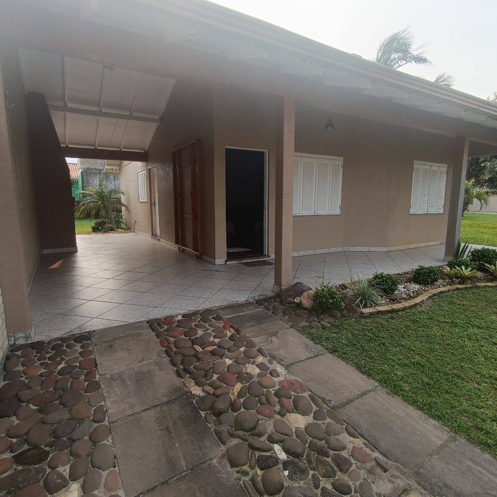 #27AB - Casa para Venda em Tramandaí - RS