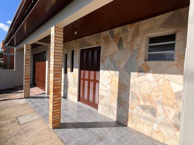 #121JB - Casa para Venda em Tramandaí - RS - 2