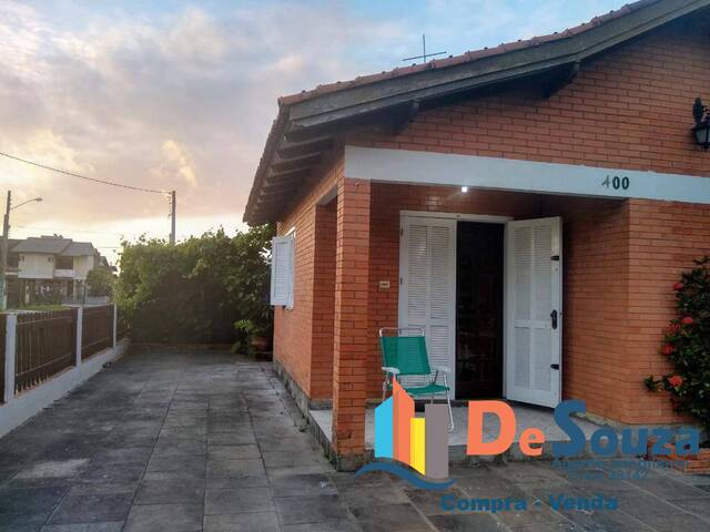 #51ZN - Casa para Venda em Tramandaí - RS