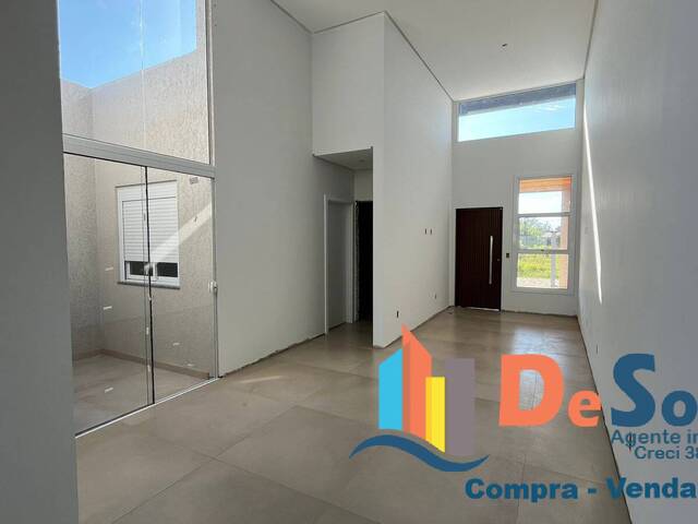 #74AC - Casa para Venda em Tramandaí - RS